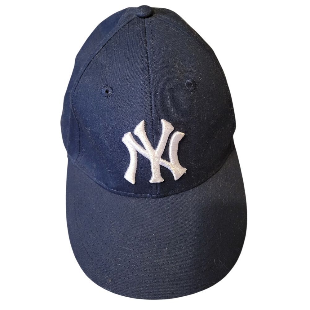 Team MLB New York Yankees Navy Blue Logo Hat OS